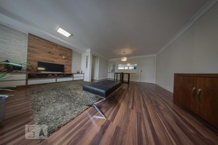 Apartamento à venda com 94m², 2 quartos e 1 vaga Apartamento à venda com 94m², 2 quartos e 1 vagaSala