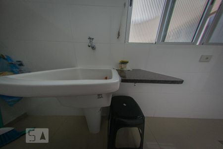 Apartamento à venda com 94m², 2 quartos e 1 vaga Apartamento à venda com 94m², 2 quartos e 1 vagaCozinha e Área de Serviço