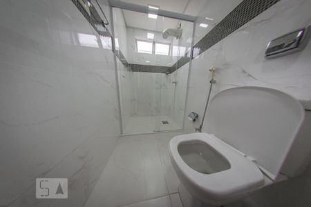 Apartamento à venda com 94m², 2 quartos e 1 vaga Apartamento à venda com 94m², 2 quartos e 1 vagaBanheiro da Suíte