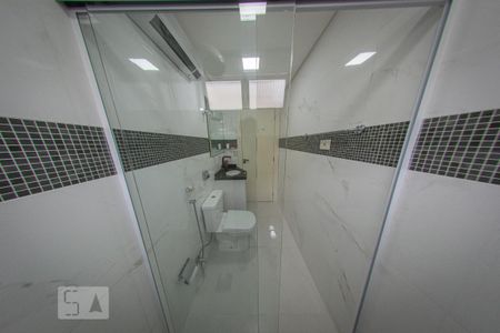 Apartamento à venda com 94m², 2 quartos e 1 vaga Apartamento à venda com 94m², 2 quartos e 1 vagaBanheiro da Suíte