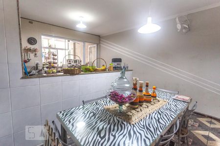 Casa à venda com 165m², 2 quartos e 2 vagasCopa