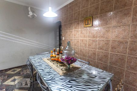 Casa à venda com 165m², 2 quartos e 2 vagasCopa