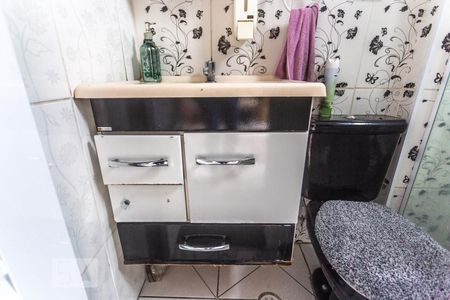 Casa à venda com 165m², 2 quartos e 2 vagasArmário