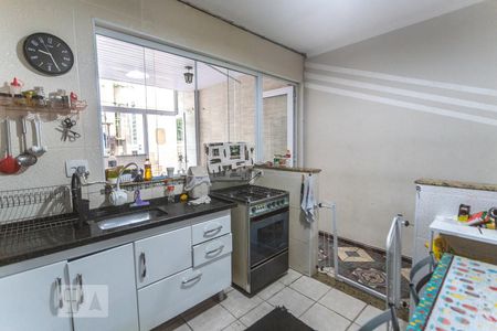 Casa à venda com 165m², 2 quartos e 2 vagasCozinha