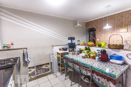 Casa à venda com 165m², 2 quartos e 2 vagasCozinha