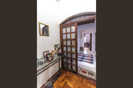 Casa à venda com 165m², 2 quartos e 2 vagasHall