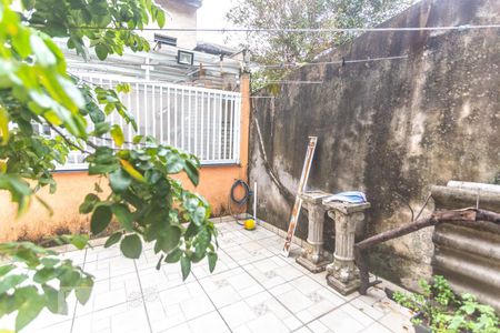 Casa à venda com 165m², 2 quartos e 2 vagasQuintal