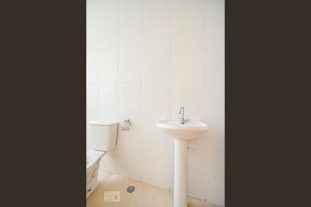 Banheiro socila de kitnet/studio para alugar com 1 quarto, 29m² em Tatuapé, São Paulo