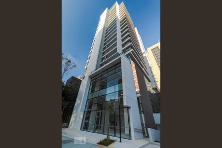 Apartamento para alugar com 71m², 2 quartos e 1 vaga Apartamento para alugar com 71m², 2 quartos e 1 vagaFachada