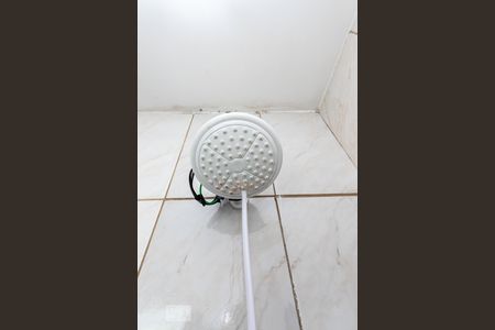 Banheiro de casa para alugar com 1 quarto, 39m² em Vila Buenos Aires, São Paulo