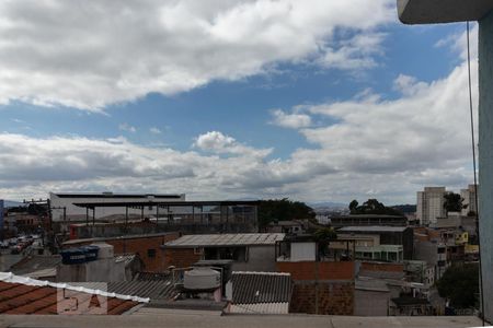 Vista do quarto de casa para alugar com 1 quarto, 39m² em Vila Buenos Aires, São Paulo