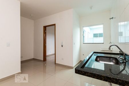 Cozinha de casa para alugar com 1 quarto, 39m² em Vila Buenos Aires, São Paulo
