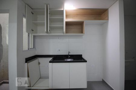 Sala/Cozinha de apartamento para alugar com 1 quarto, 35m² em Parque Peruche, São Paulo