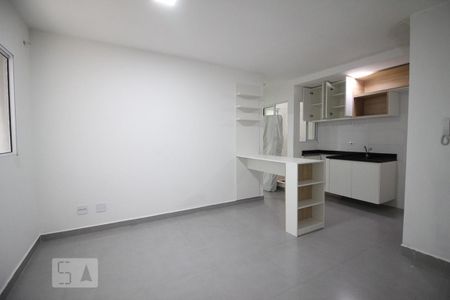 Sala/Cozinha de apartamento para alugar com 1 quarto, 35m² em Parque Peruche, São Paulo