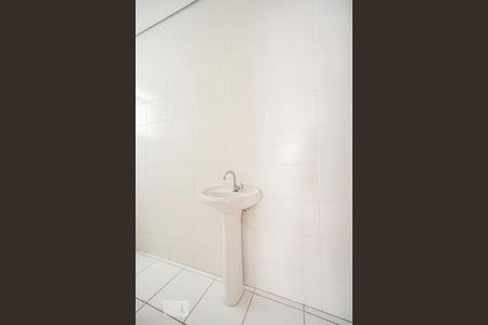 Banheiro social de kitnet/studio para alugar com 1 quarto, 36m² em Tatuapé, São Paulo