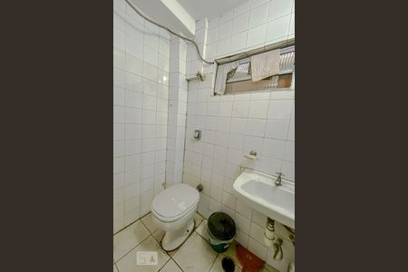 Banheiro de kitnet/studio à venda com 1 quarto, 25m² em Brás, São Paulo