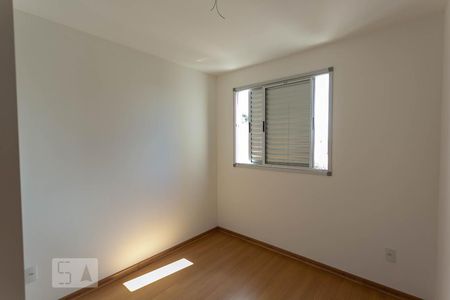 Quarto 2 de apartamento para alugar com 3 quartos, 90m² em Sagrada Família, Belo Horizonte