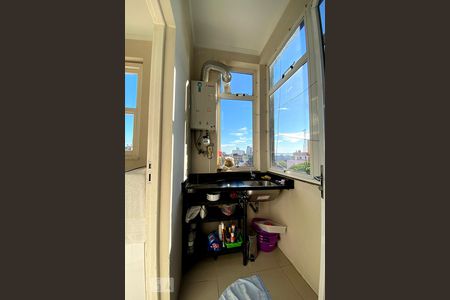 Apartamento para alugar com 147m², 3 quartos e 1 vagaÁrea de Serviço