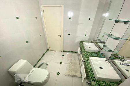 Apartamento para alugar com 147m², 3 quartos e 1 vagaBanheiro 2
