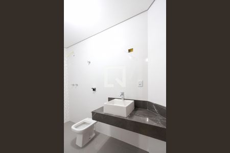 Casa à venda com 210m², 3 quartos e 4 vagas Casa à venda com 210m², 3 quartos e 4 vagasBanheiro da Suíte 1