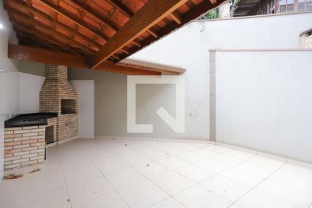 Casa à venda com 210m², 3 quartos e 4 vagasQuintal