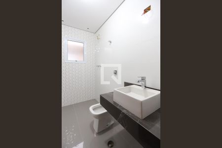 Casa à venda com 210m², 3 quartos e 4 vagasBanheiro da Suíte 1