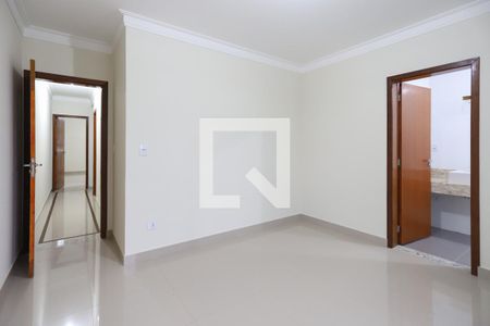 Casa à venda com 210m², 3 quartos e 4 vagasSuíte 3
