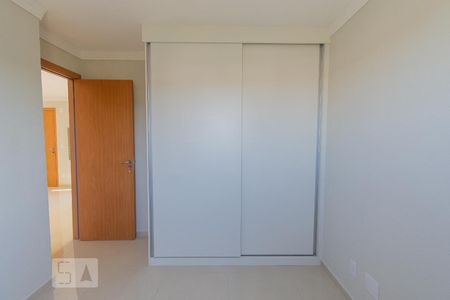 Quarto 1 - Armários de apartamento à venda com 2 quartos, 47m² em Jardim São Gabriel, Campinas