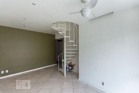 Sala de apartamento à venda com 3 quartos, 130m² em Ingá, Niterói