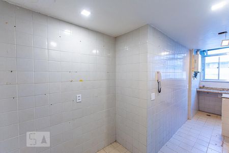 Apartamento à venda com 130m², 3 quartos e 2 vagasCozinha