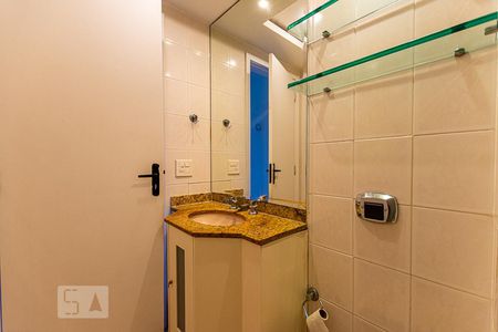 Apartamento à venda com 130m², 3 quartos e 2 vagasBanheiro da Suíte 
