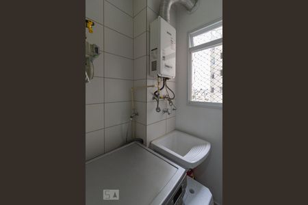 Apartamento à venda com 74m², 2 quartos e 1 vagaÁrea de Serviço