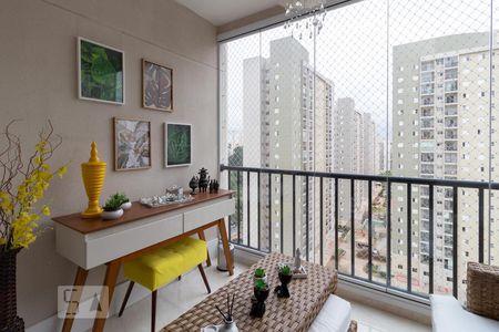 Sacada de apartamento à venda com 2 quartos, 74m² em Umuarama, Osasco