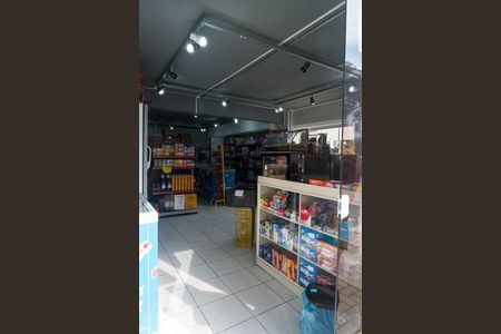 Apartamento à venda com 70m², 3 quartos e 2 vagasMercado no Condomínio 