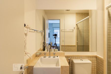 Apartamento para alugar com 98m², 2 quartos e 1 vaga Apartamento para alugar com 98m², 2 quartos e 1 vagaBanheiro Suite