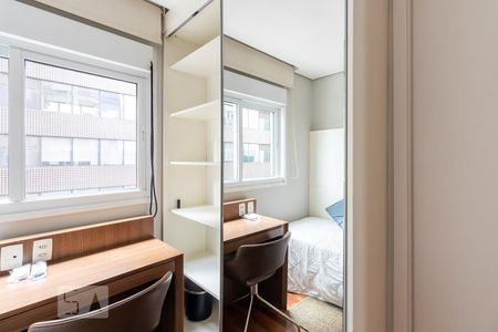 Apartamento para alugar com 98m², 2 quartos e 1 vaga Apartamento para alugar com 98m², 2 quartos e 1 vagaQuarto 2