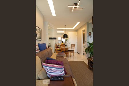 Sala de apartamento à venda com 2 quartos, 82m² em Barra da Tijuca, Rio de Janeiro