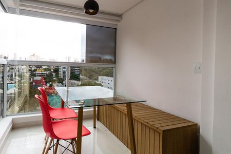 Apartamento para alugar com 30m², 1 quarto e 1 vaga Apartamento para alugar com 30m², 1 quarto e 1 vagaVaranda integrada a Sala