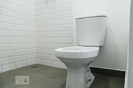 Casa de condomínio para alugar com 100m², 2 quartos e 2 vagasBanheiro