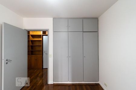 Apartamento à venda com 140m², 3 quartos e 2 vagasSuíte 1