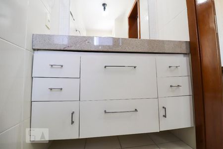 Apartamento para alugar com 171m², 3 quartos e 2 vagas Apartamento para alugar com 171m², 3 quartos e 2 vagasBanheiro da Suíte 1