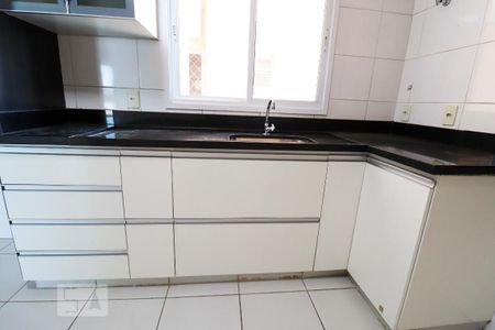 Apartamento para alugar com 171m², 3 quartos e 2 vagas Apartamento para alugar com 171m², 3 quartos e 2 vagasCozinha