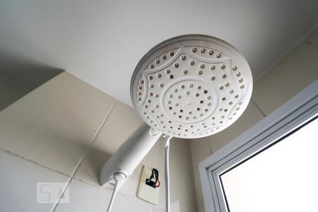 Apartamento para alugar com 171m², 3 quartos e 2 vagas Apartamento para alugar com 171m², 3 quartos e 2 vagasChuveiro