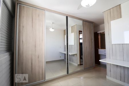 Apartamento para alugar com 171m², 3 quartos e 2 vagas Apartamento para alugar com 171m², 3 quartos e 2 vagasSuíte 2