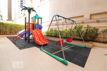 Apartamento para alugar com 171m², 3 quartos e 2 vagas Apartamento para alugar com 171m², 3 quartos e 2 vagasPlayground