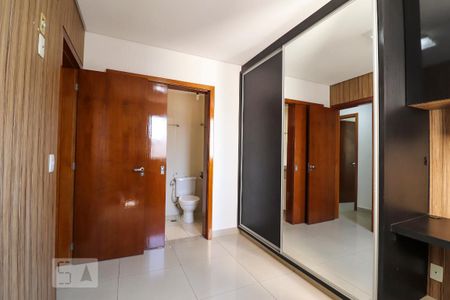 Apartamento para alugar com 171m², 3 quartos e 2 vagas Apartamento para alugar com 171m², 3 quartos e 2 vagasSuíte 3