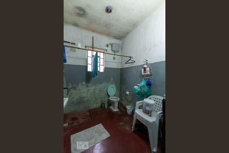 Casa à venda com 275m², 2 quartos e 1 vaga Casa à venda com 275m², 2 quartos e 1 vagaBanheiro