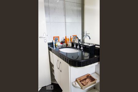 Casa à venda com 300m², 3 quartos e 7 vagasBanheiro da Suíte 3