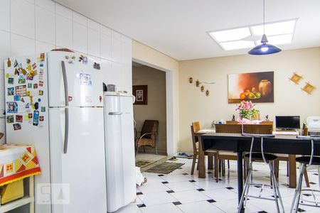 Casa à venda com 300m², 3 quartos e 7 vagasCozinha