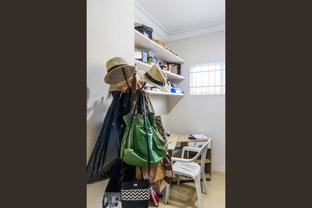 Casa à venda com 300m², 3 quartos e 7 vagasCloset